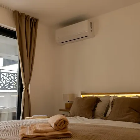 Apartment Rosehomes Maestra Complex Free Parking